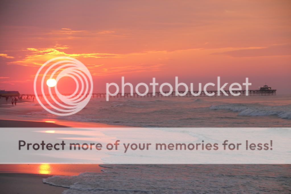 IMAGE: http://i784.photobucket.com/albums/yy125/bsusan424/Cherry%20Grove%20pier%20sunrise/IMG_5144.jpg